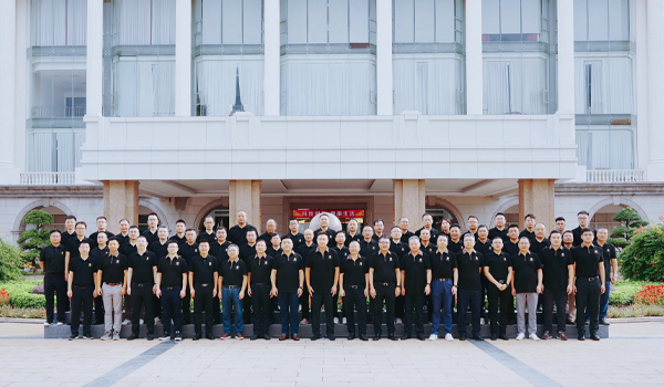 NG大舞台集团电子新材料行业会议在广东东莞总部成功召开